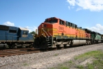 BNSF 5661